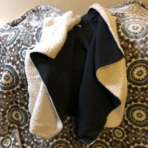 Mossimo open shawl with pockets